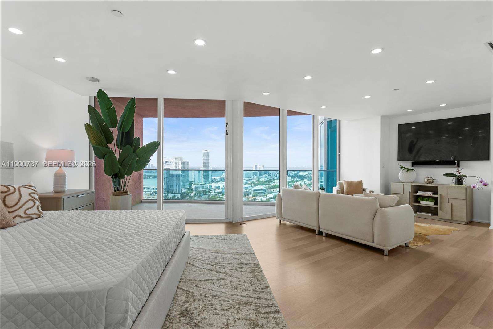 PORTOFINO TOWER - 300 Pointe Dr, Miami Beach, FL 33139 | Picture 15