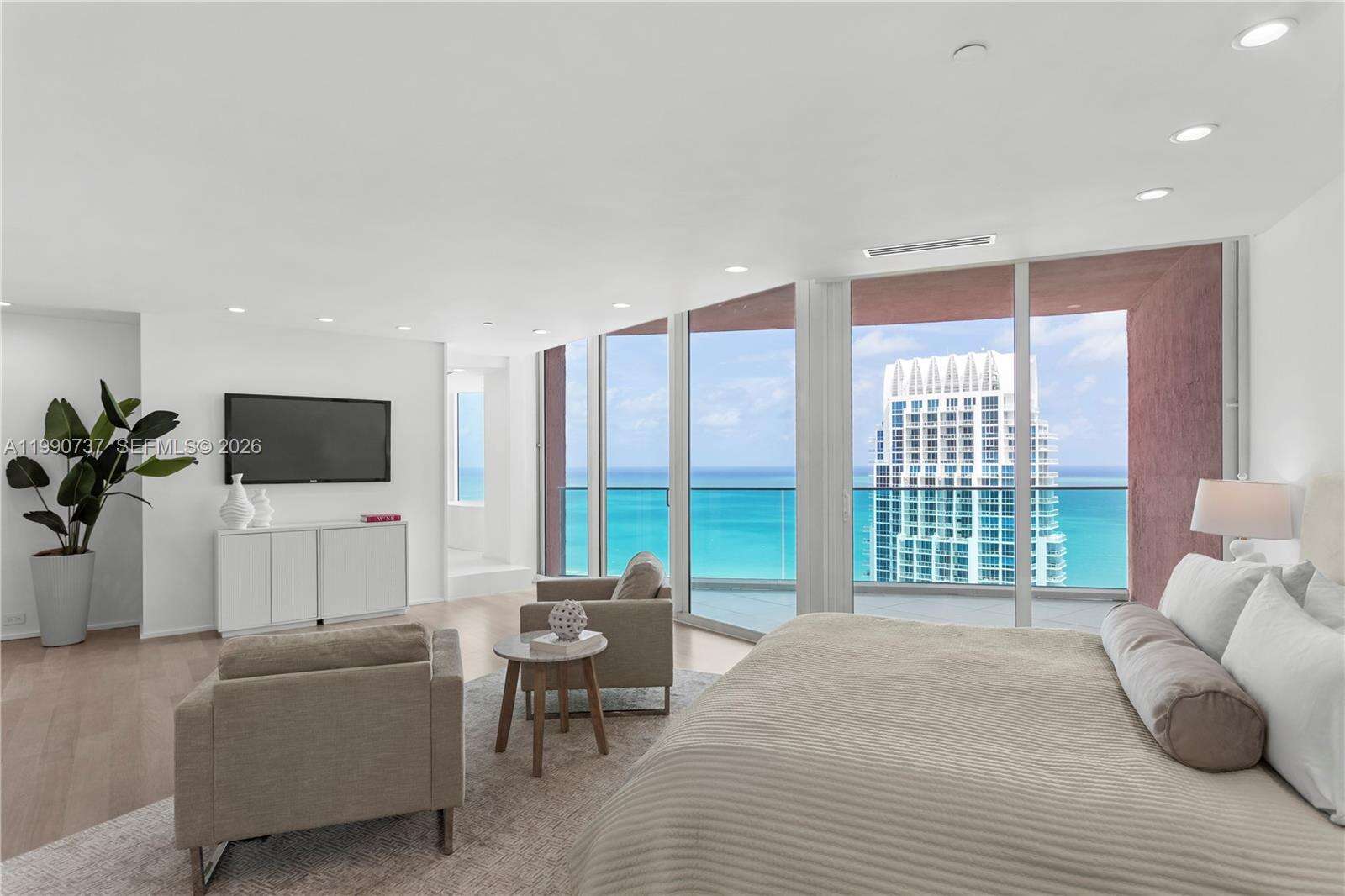 PORTOFINO TOWER - 300 Pointe Dr, Miami Beach, FL 33139 | Picture 8