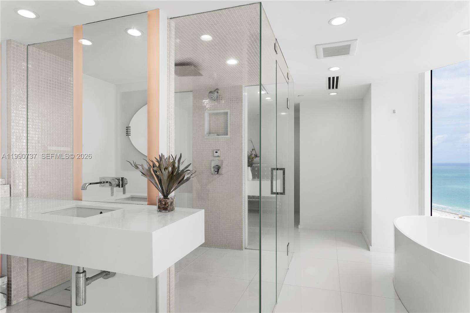 PORTOFINO TOWER - 300 Pointe Dr, Miami Beach, FL 33139 | Picture 10
