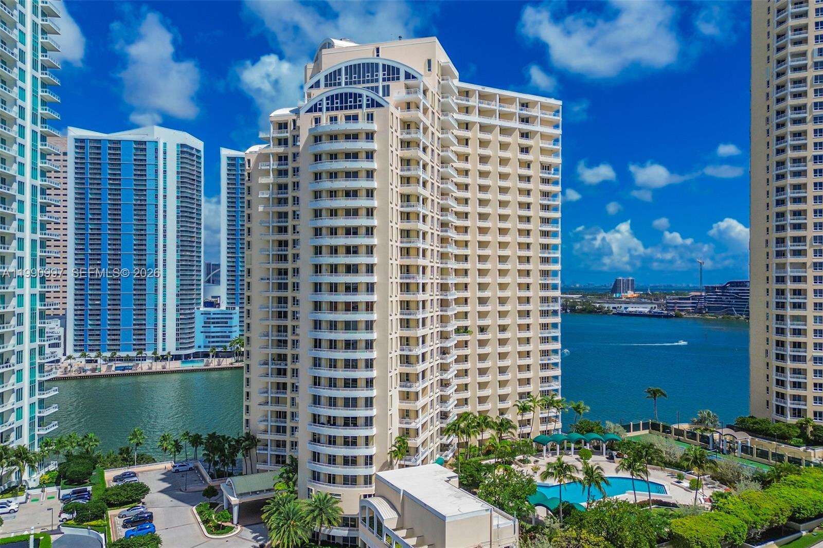 ONE TEQUESTA POINT - 888 Brickell Key Dr, Miami, FL 33131 | Picture 1