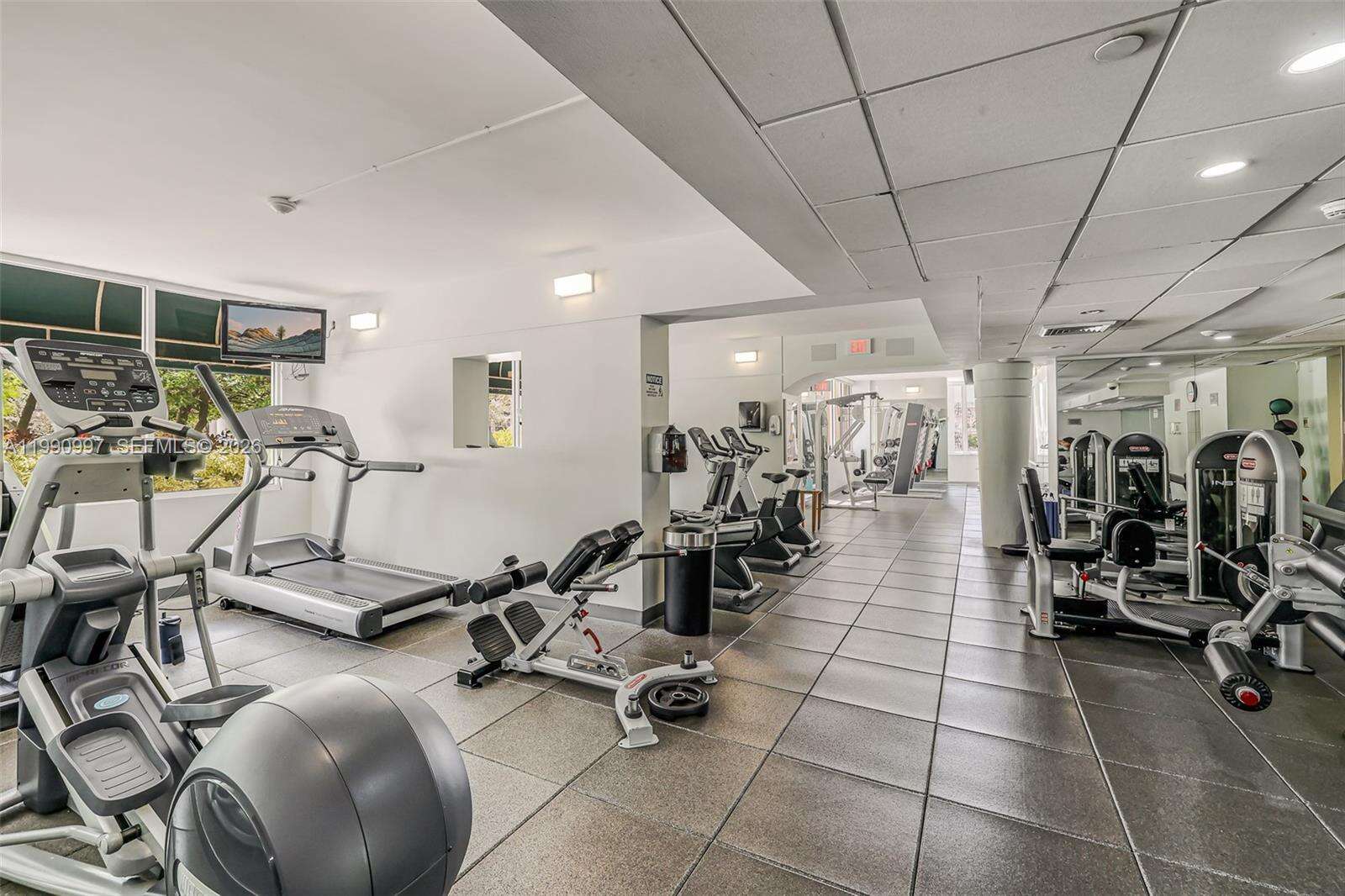 ONE TEQUESTA POINT - 888 Brickell Key Dr, Miami, FL 33131 | Picture 7