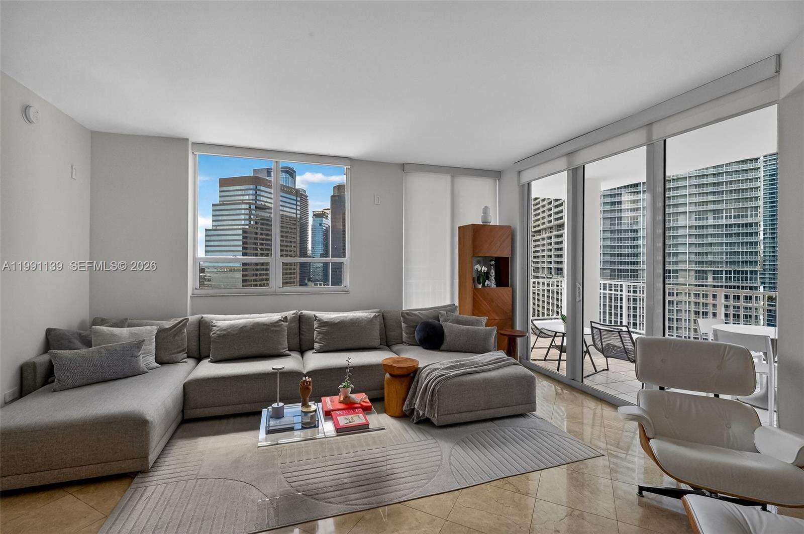 Courts Brickell Key at 801 Brickell Key Blvd, Miami, FL 33131 - For Sale photo 14