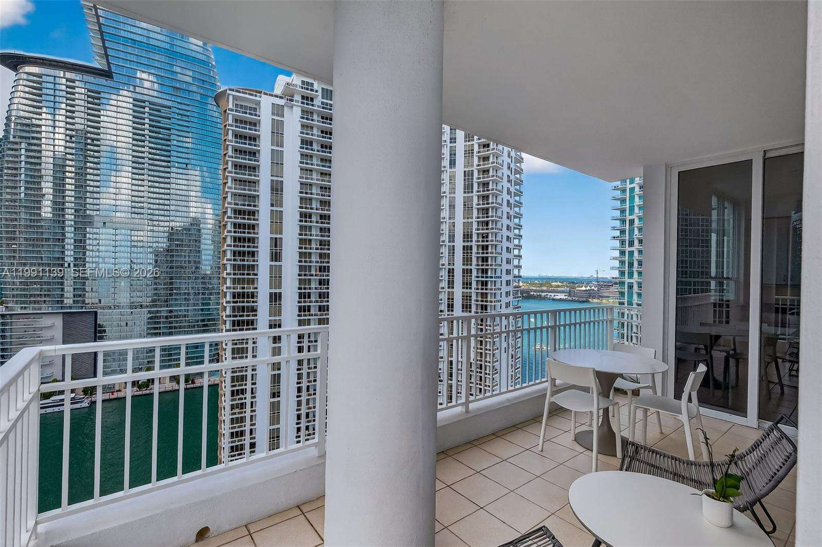 Courts Brickell Key at 801 Brickell Key Blvd, Miami, FL 33131 - For Sale photo 20