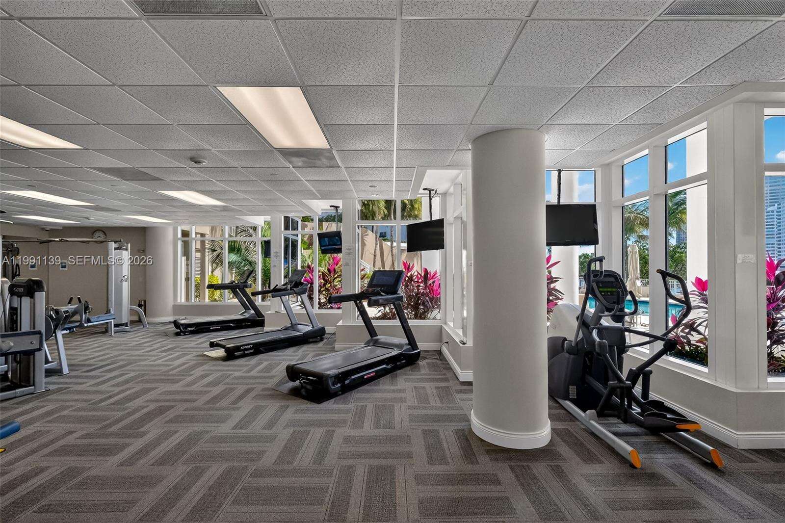 Courts Brickell Key at 801 Brickell Key Blvd, Miami, FL 33131 - For Sale photo 32