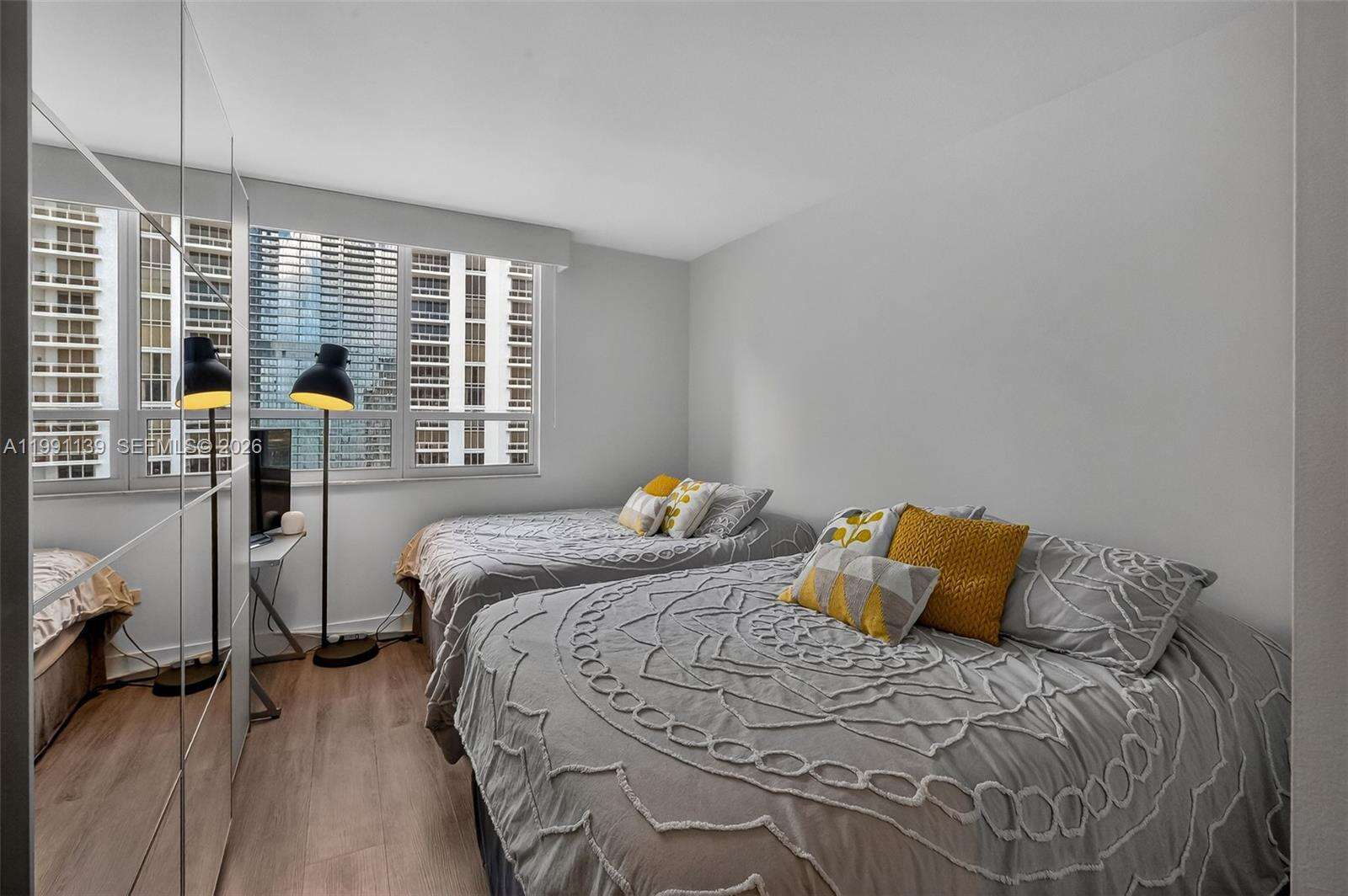 Courts Brickell Key at 801 Brickell Key Blvd, Miami, FL 33131 - For Sale photo 9