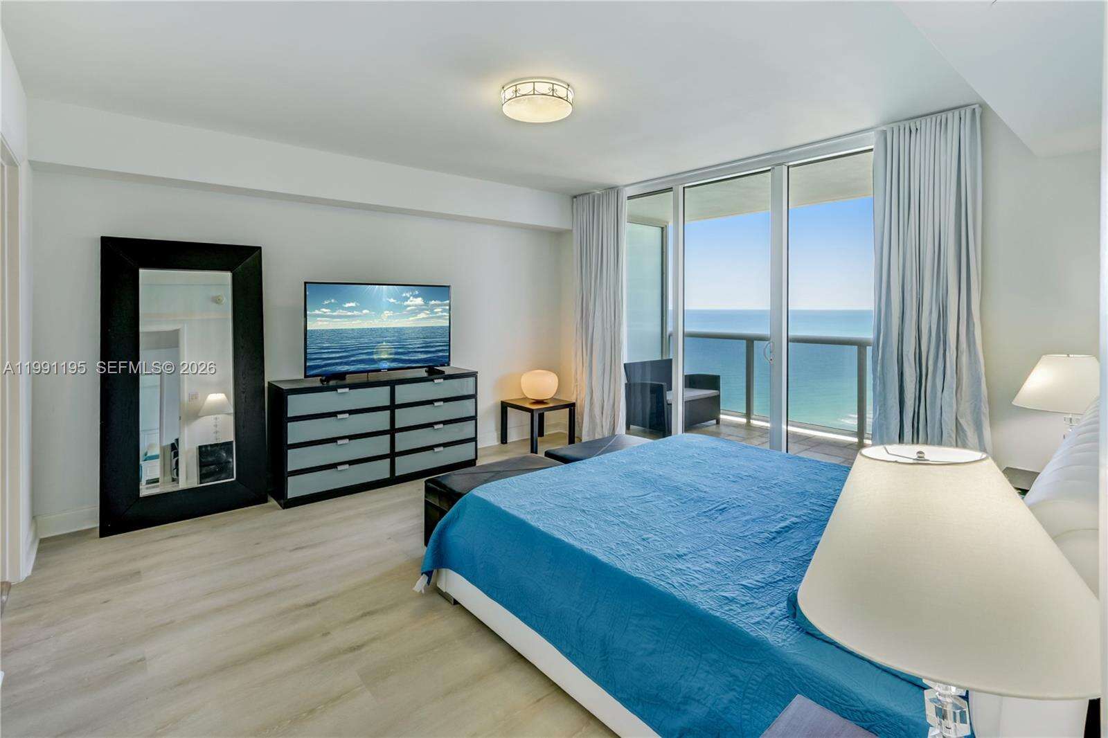 BEACH CLUB TWO - 1830 Ocean Dr, Hallandale Beach, FL 33009 | Picture 13