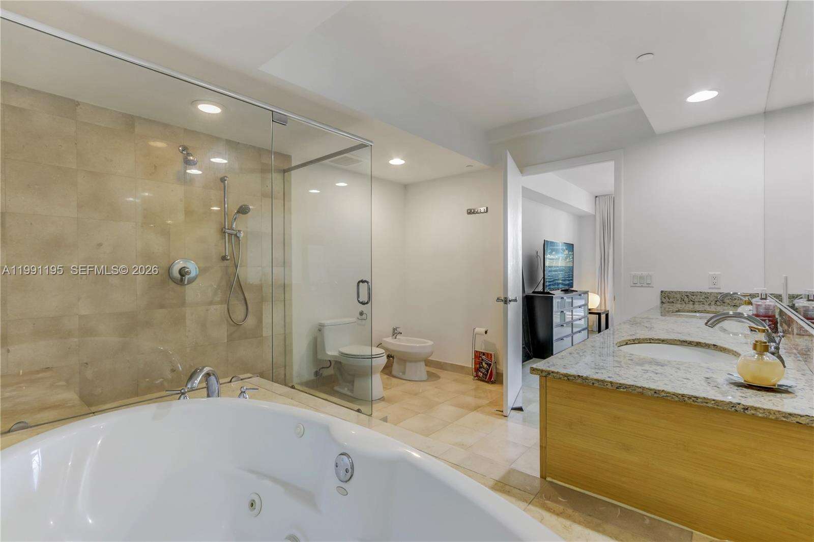 BEACH CLUB TWO - 1830 Ocean Dr, Hallandale Beach, FL 33009 | Picture 16