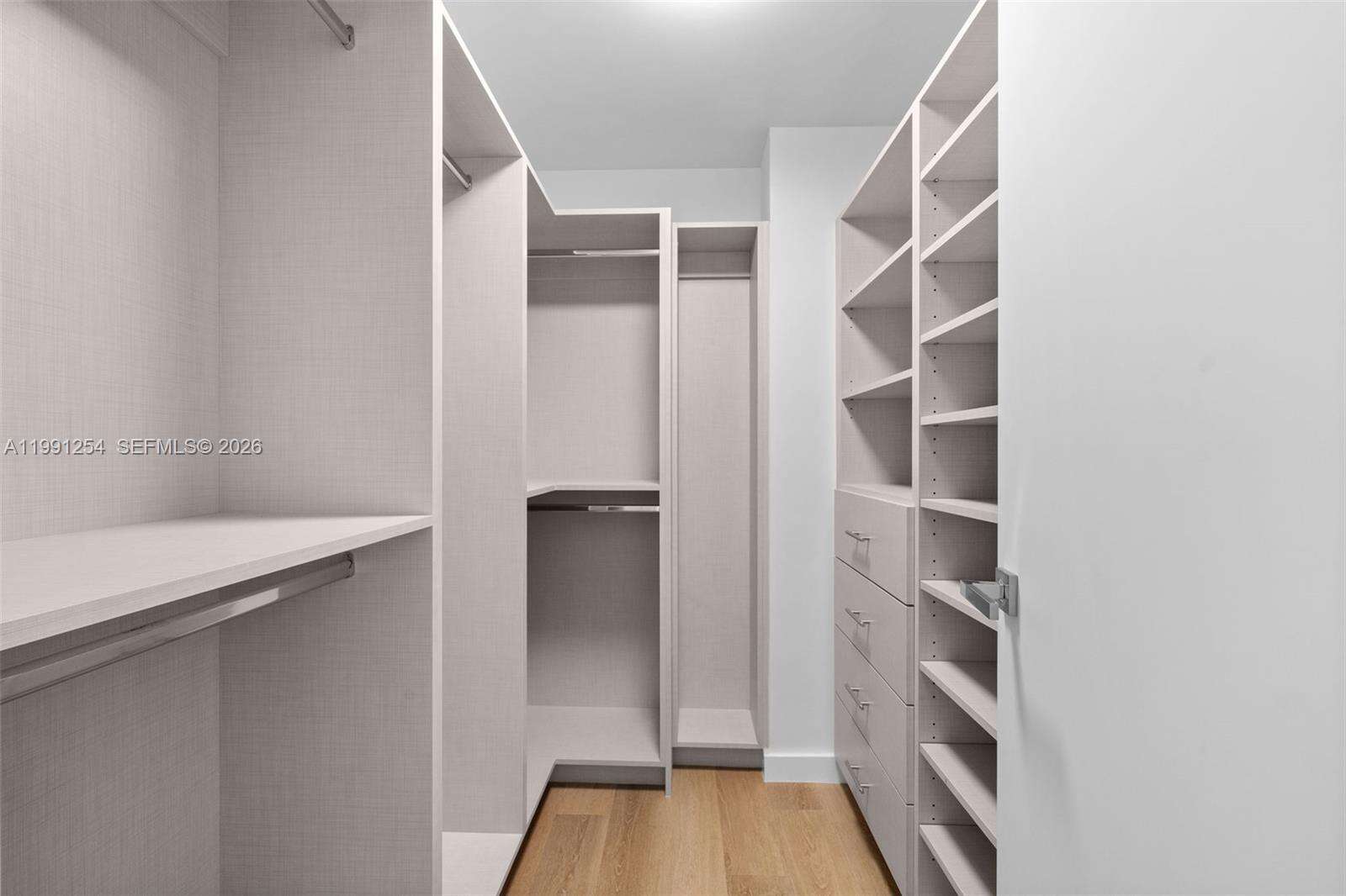 MAJESTIC TOWER AT BAL HARBOUR - 9601 Collins Ave, Bal Harbour, FL 33154 | Picture 20