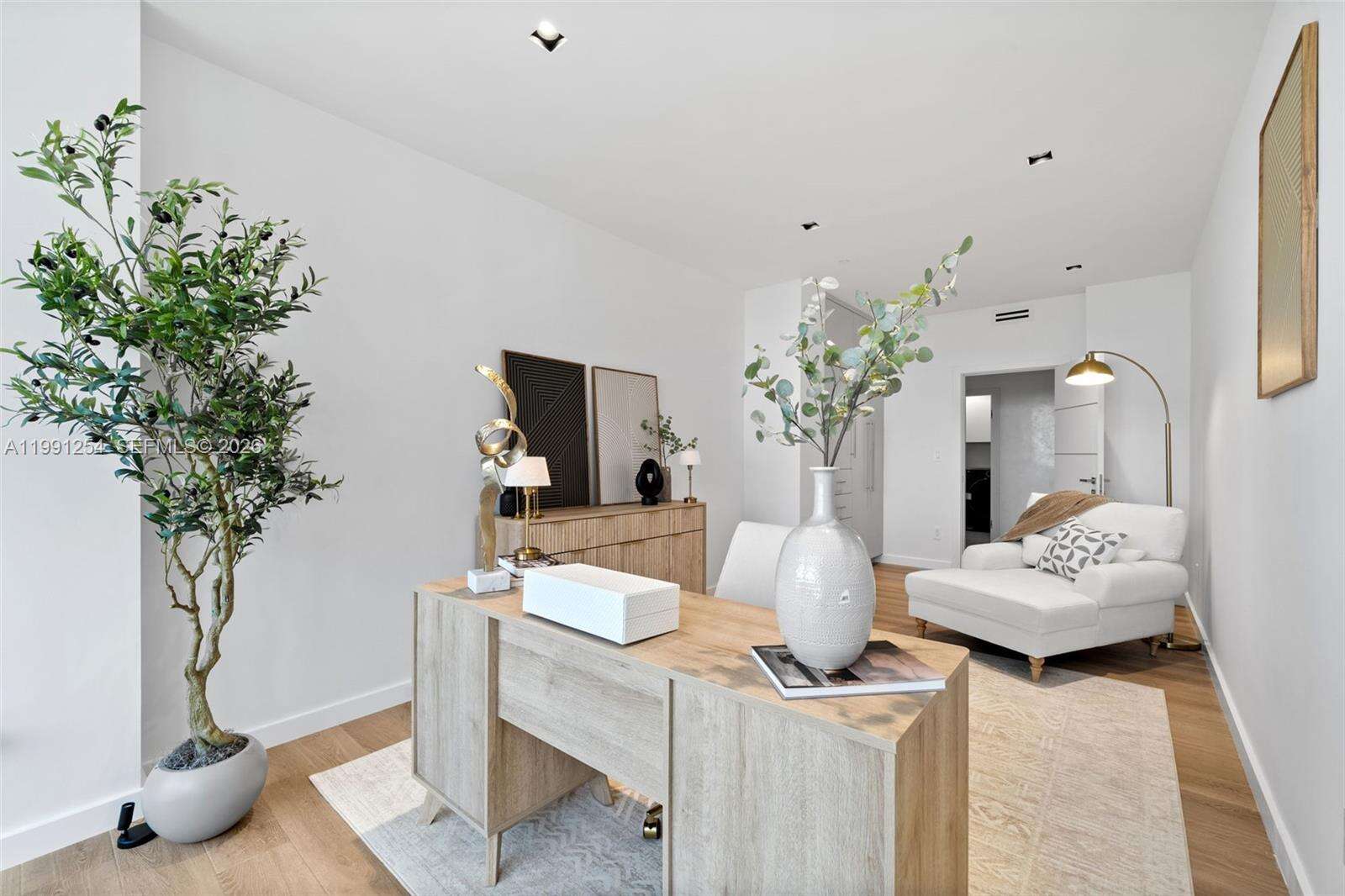 MAJESTIC TOWER AT BAL HARBOUR - 9601 Collins Ave, Bal Harbour, FL 33154 | Picture 24