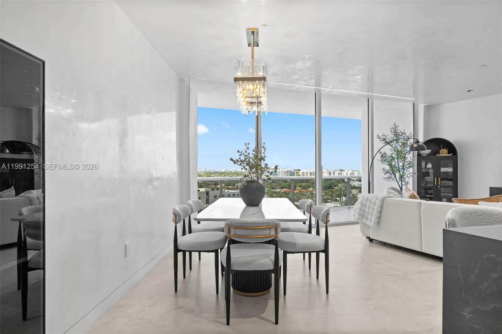 MAJESTIC TOWER AT BAL HARBOUR - 9601 Collins Ave, Bal Harbour, FL 33154 | Picture 9