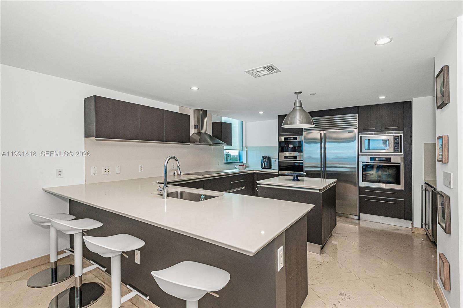 JADE BEACH - 17001 Collins Ave, Sunny Isles Beach, FL 33160 | Picture 11