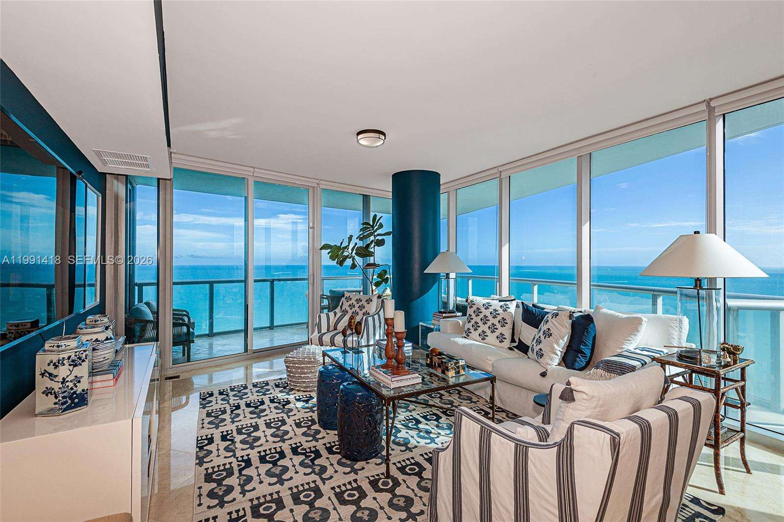 JADE BEACH - 17001 Collins Ave, Sunny Isles Beach, FL 33160 | Picture 3