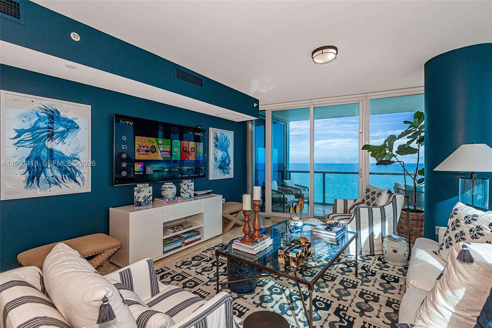 JADE BEACH - 17001 Collins Ave, Sunny Isles Beach, FL 33160 | Picture 4