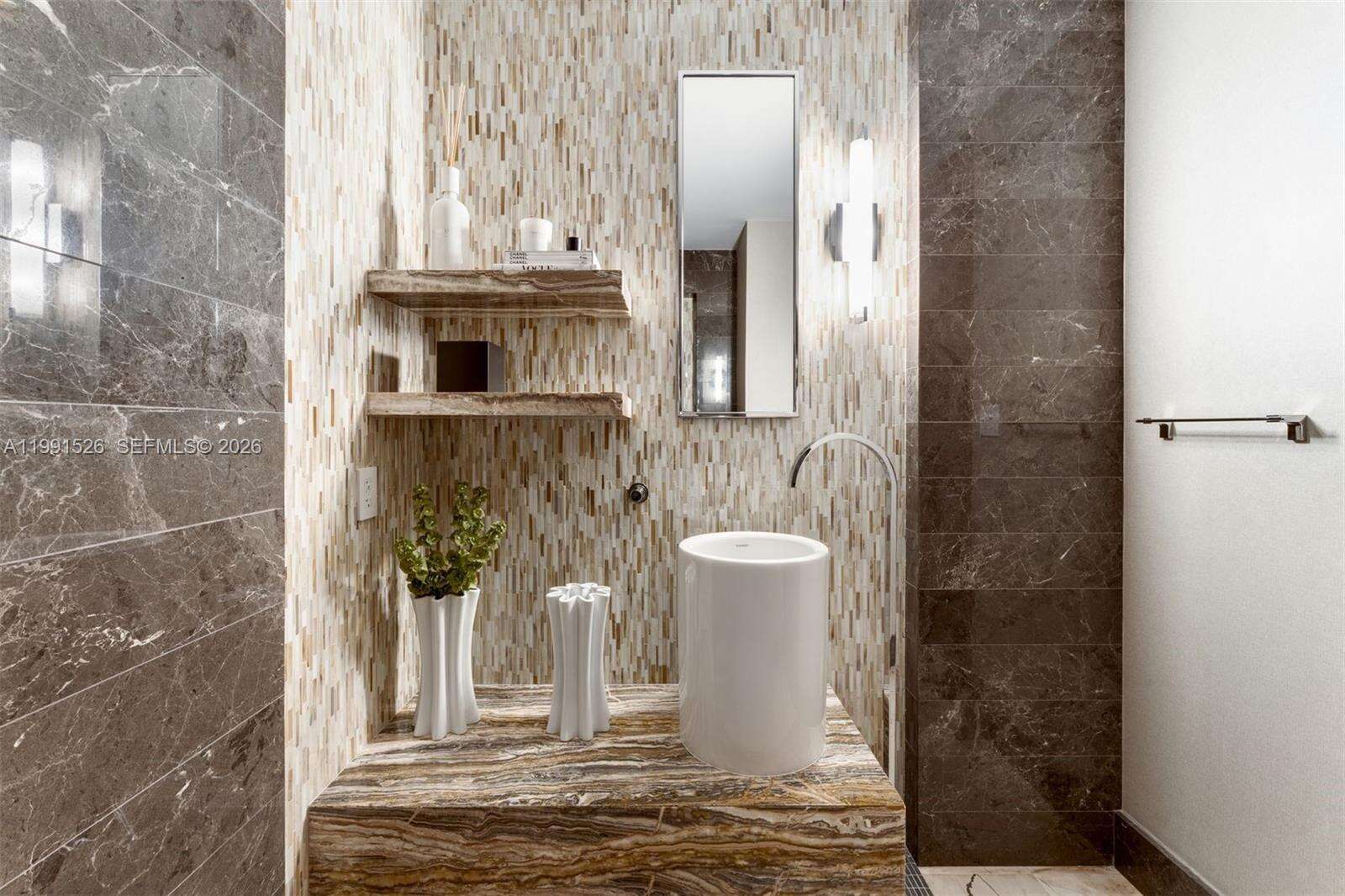 MILLENNIUM TOWER - 1425 Brickell Ave, Miami, FL 33131 | Picture 15