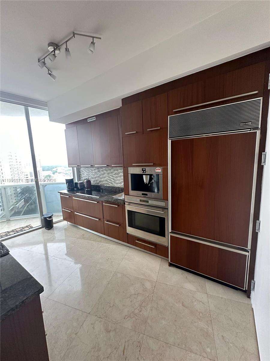 TDR TOWER I - 16001 Collins Ave, Sunny Isles Beach, FL 33160 | Picture 11