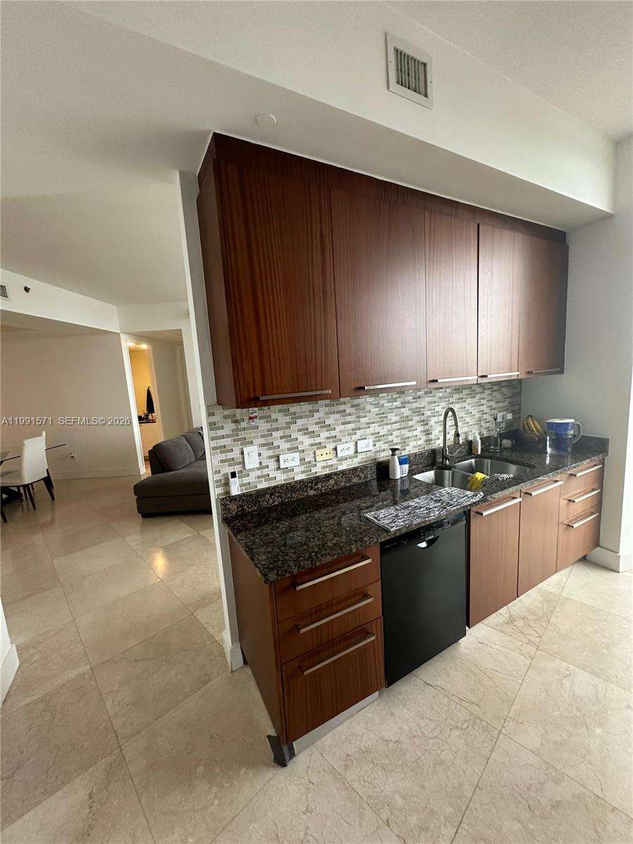 TDR TOWER I - 16001 Collins Ave, Sunny Isles Beach, FL 33160 | Picture 12