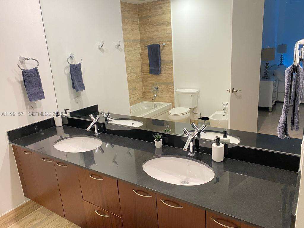 TDR TOWER I - 16001 Collins Ave, Sunny Isles Beach, FL 33160 | Picture 22