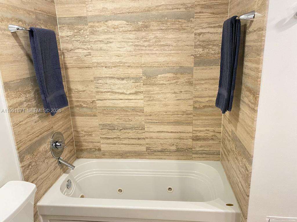 TDR TOWER I - 16001 Collins Ave, Sunny Isles Beach, FL 33160 | Picture 24