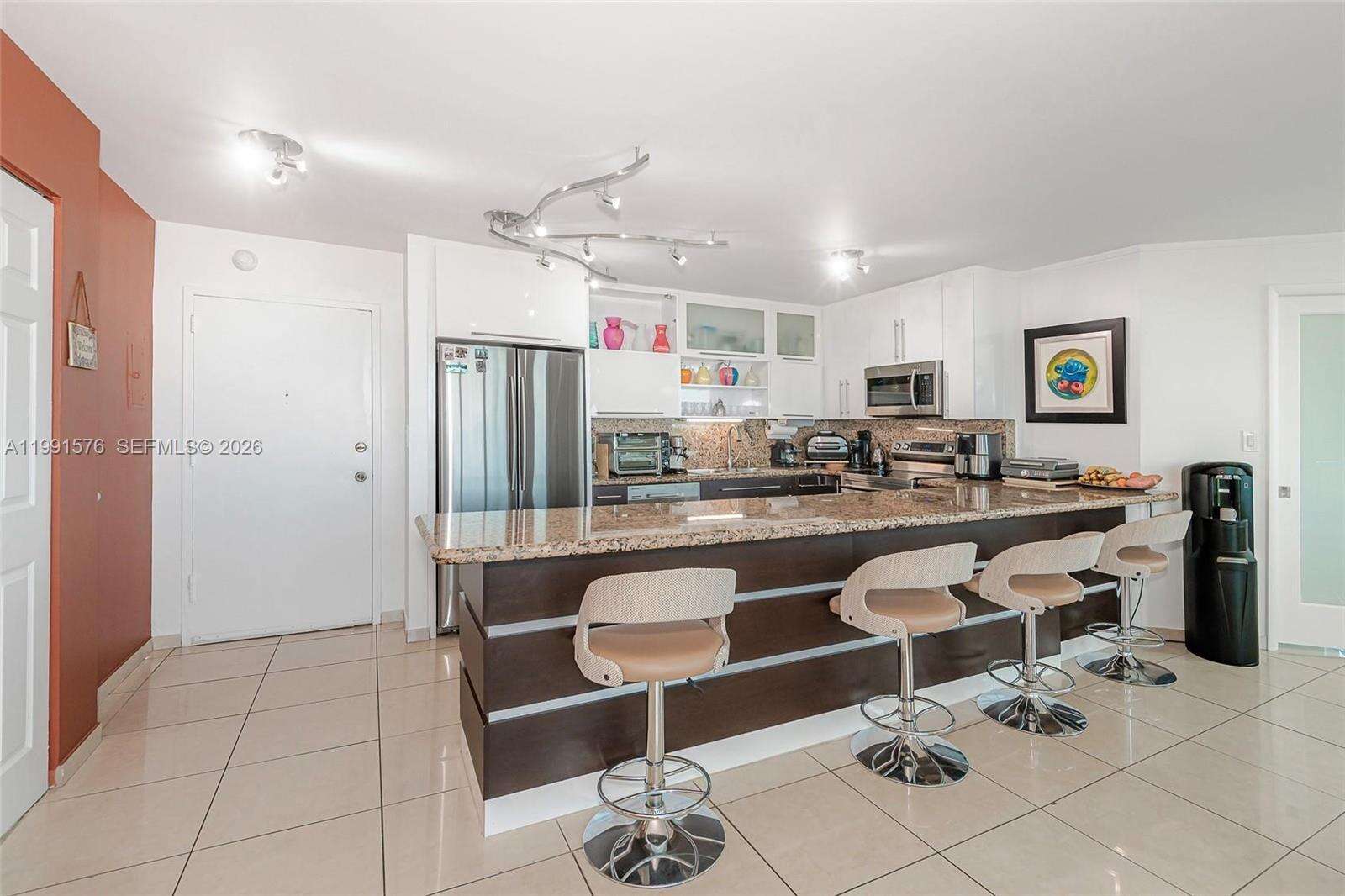 Burleigh House at 7135 Collins Ave, Miami Beach, FL 33141 - For Sale photo 15