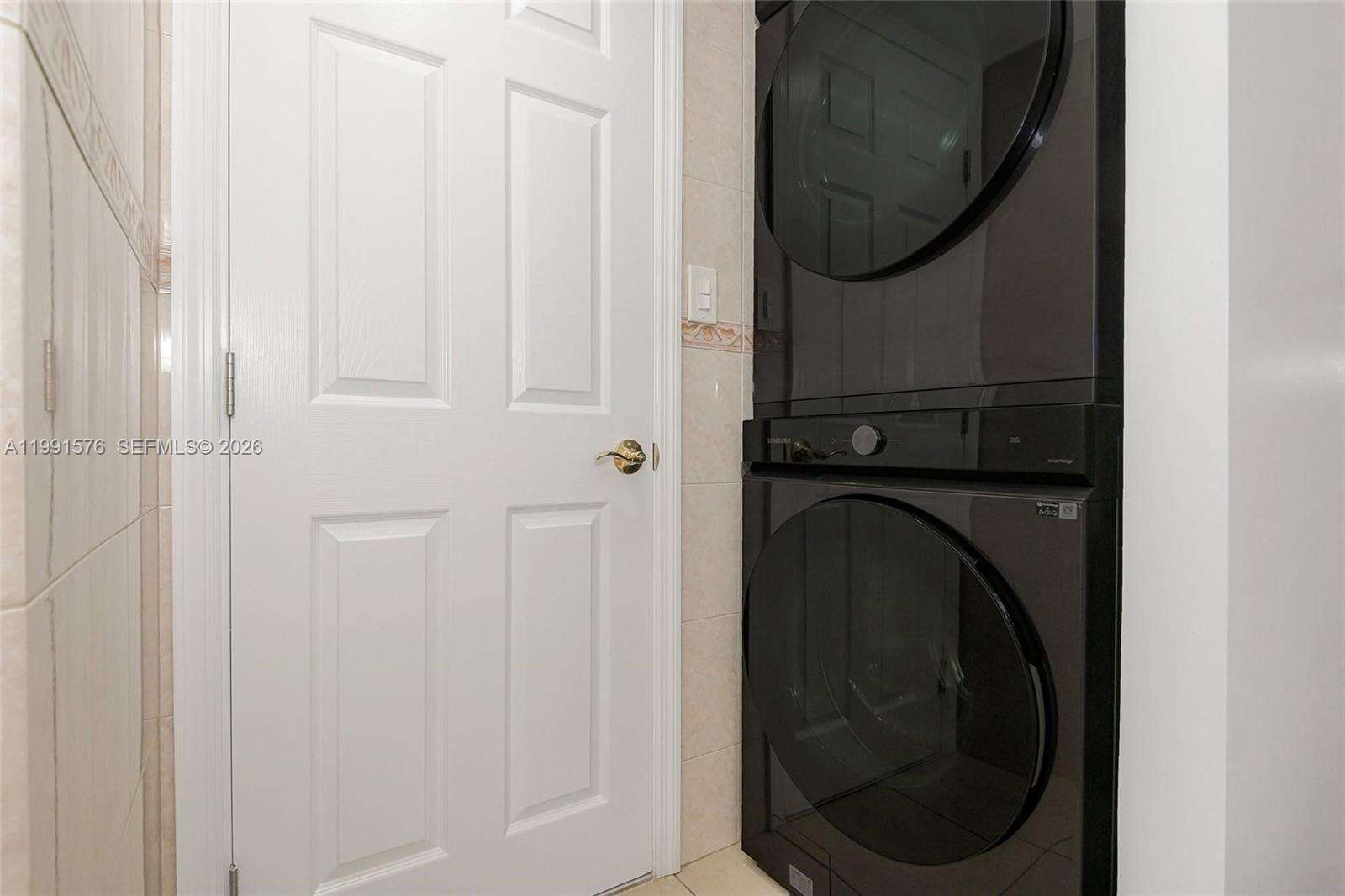 Burleigh House at 7135 Collins Ave, Miami Beach, FL 33141 - For Sale photo 29