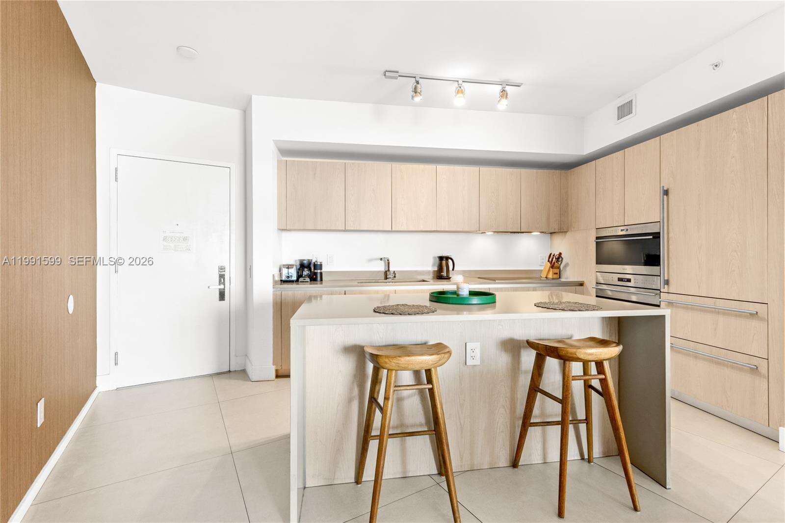 Hyde Resort at 4111 Ocean Dr, Hollywood, FL 33019 - For Sale photo 19