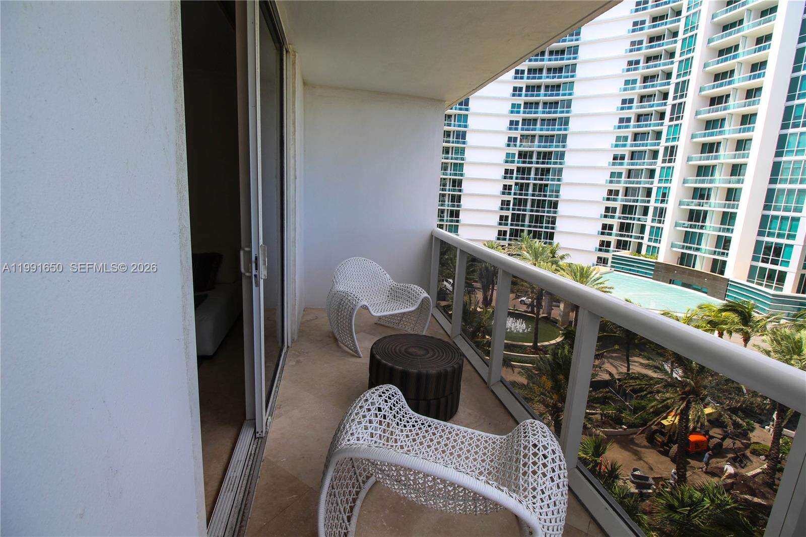 HARBOUR HOUSE - 10275 Collins Ave, Bal Harbour, FL 33154 | Picture 25