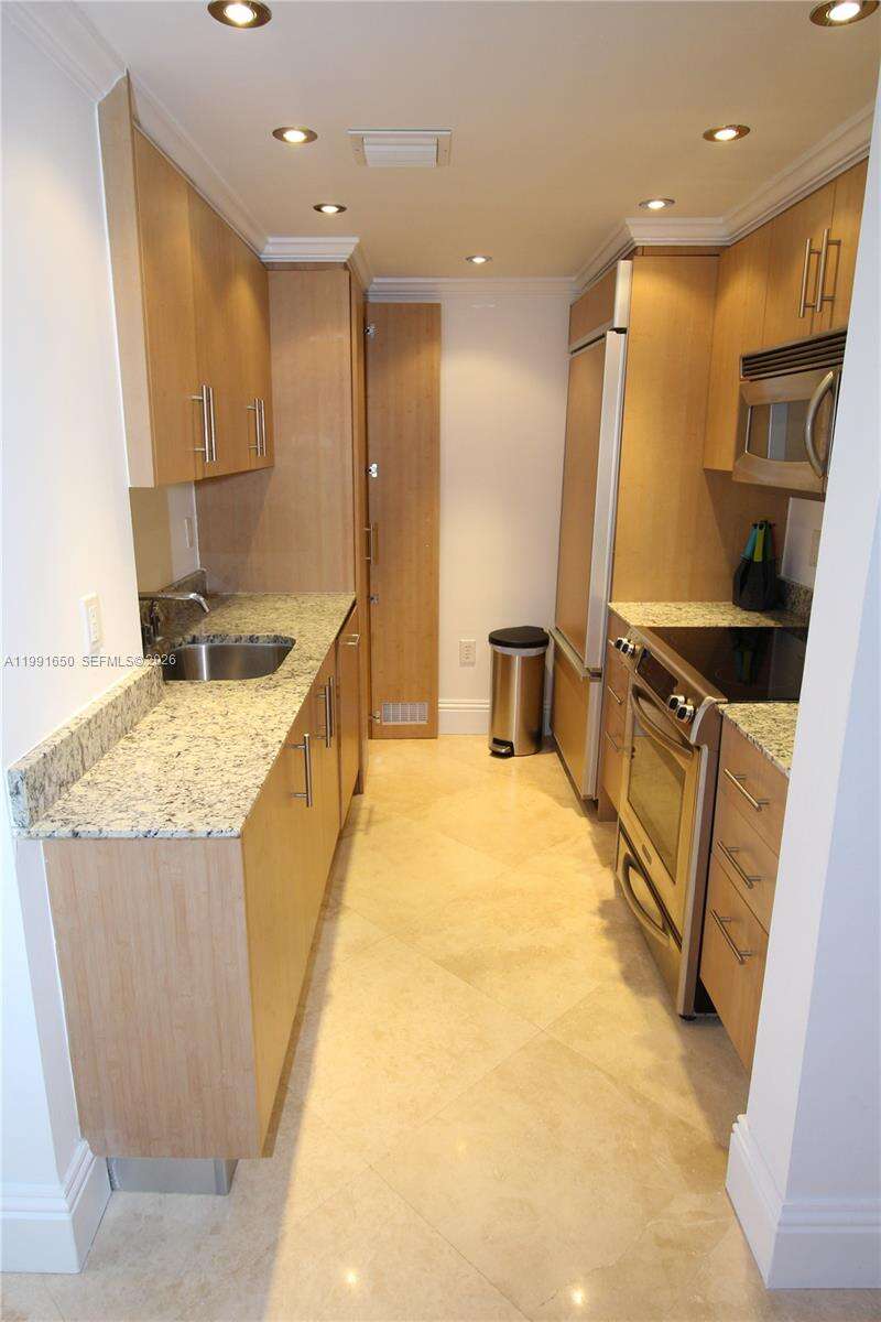 HARBOUR HOUSE - 10275 Collins Ave, Bal Harbour, FL 33154 | Picture 29