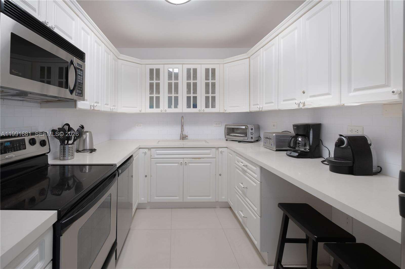 The Pavilion at 5601 Collins Ave, Miami Beach, FL 33140 - For Sale photo 11