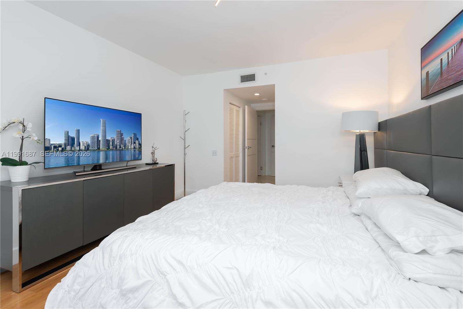 COURVOISIER COURTS - 701 Brickell Key Blvd, Miami, FL 33131 | Picture 17