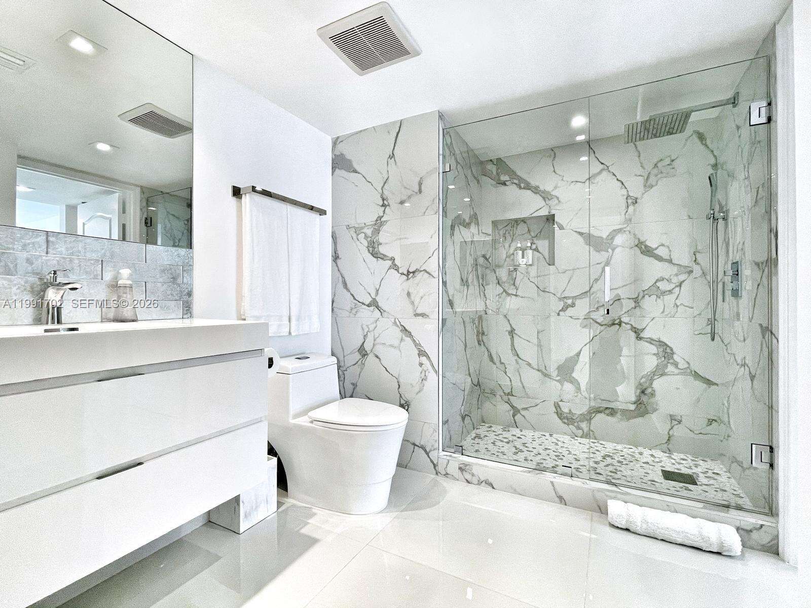 The Club At Brickell Bay at 1200 Brickell Bay Dr, Miami, FL 33131 - For Sale photo 12