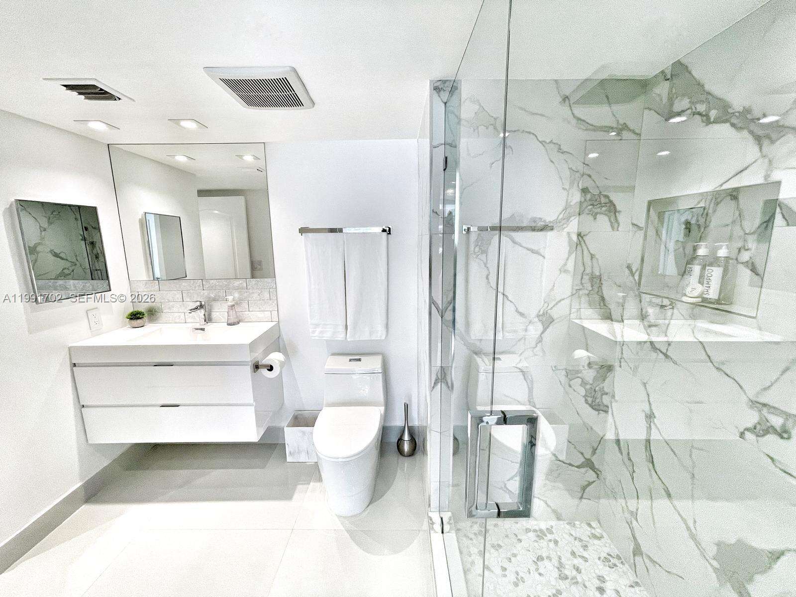 The Club At Brickell Bay at 1200 Brickell Bay Dr, Miami, FL 33131 - For Sale photo 13