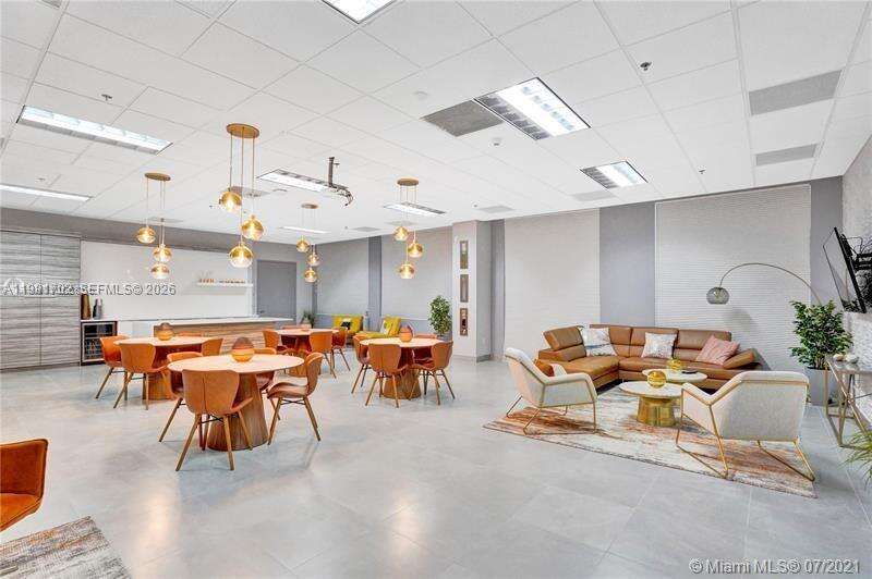 The Club At Brickell Bay at 1200 Brickell Bay Dr, Miami, FL 33131 - For Sale photo 26