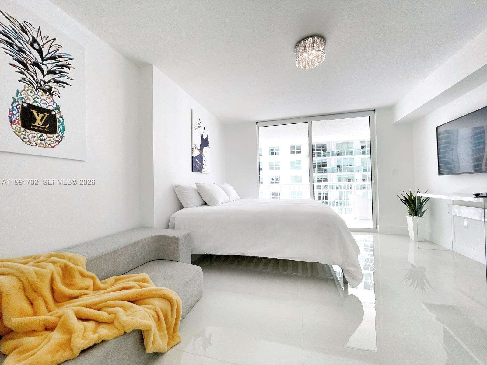 The Club At Brickell Bay at 1200 Brickell Bay Dr, Miami, FL 33131 - For Sale photo 9