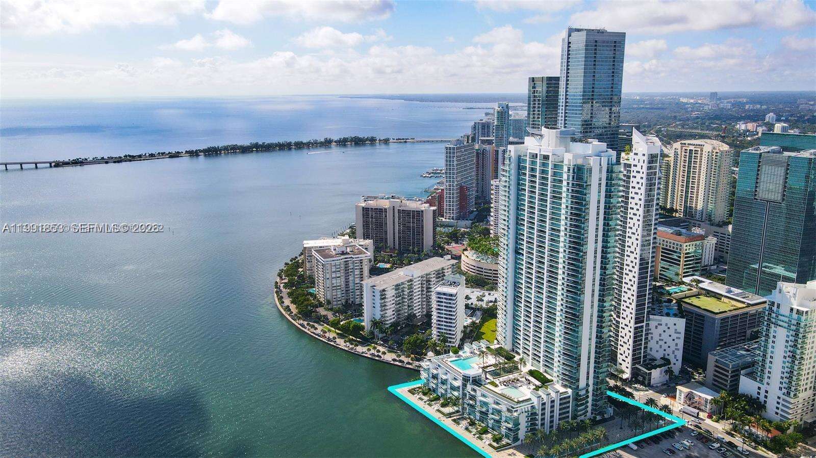 Jade At Brickell Bay at 1331 Brickell Bay Dr, Miami, FL 33131 - For Sale photo 2