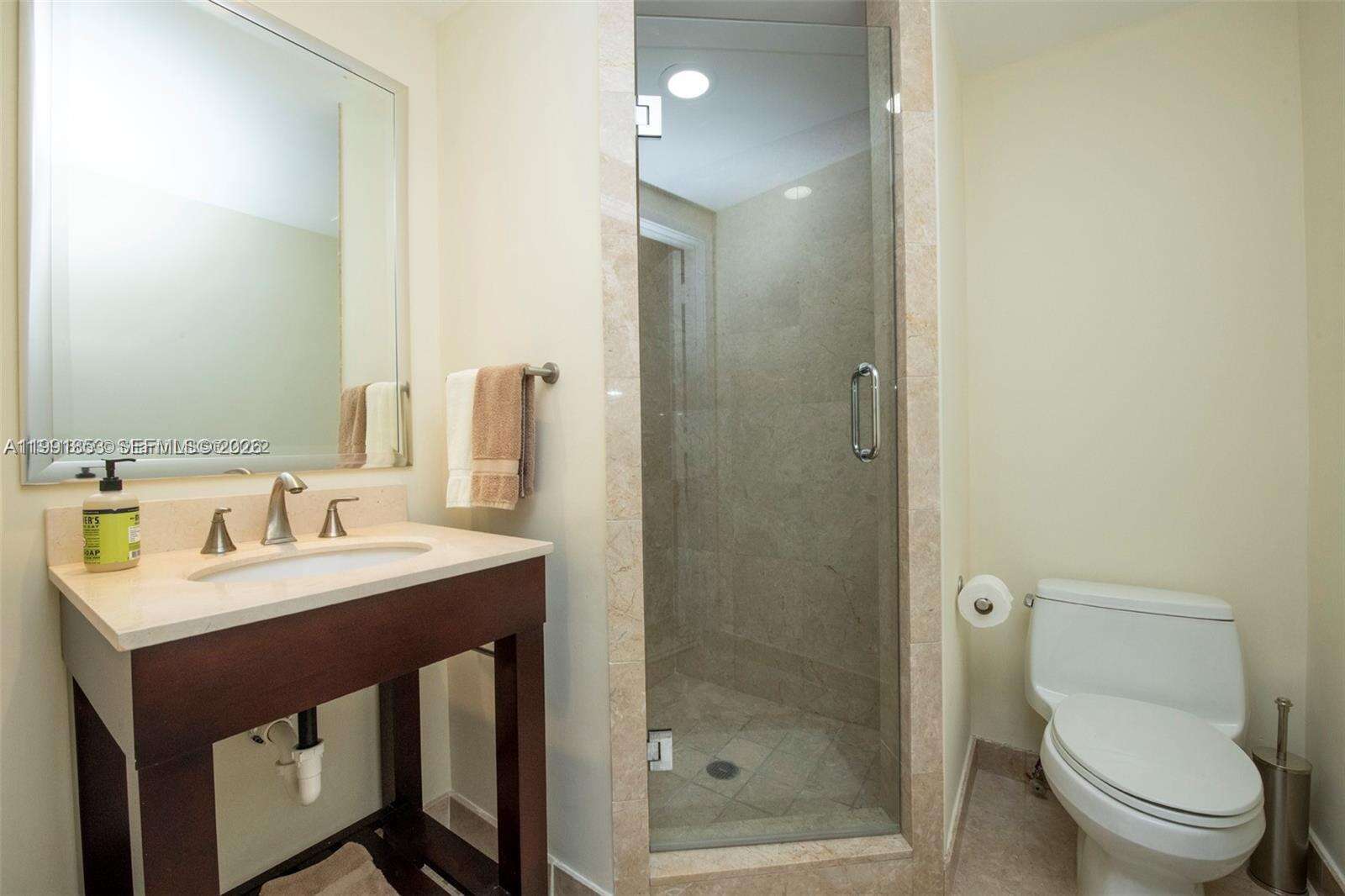 Jade At Brickell Bay at 1331 Brickell Bay Dr, Miami, FL 33131 - For Sale photo 20