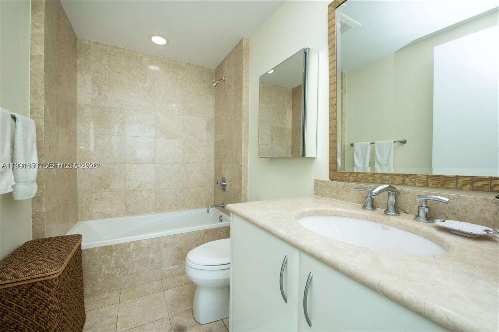 Jade At Brickell Bay at 1331 Brickell Bay Dr, Miami, FL 33131 - For Sale photo 23