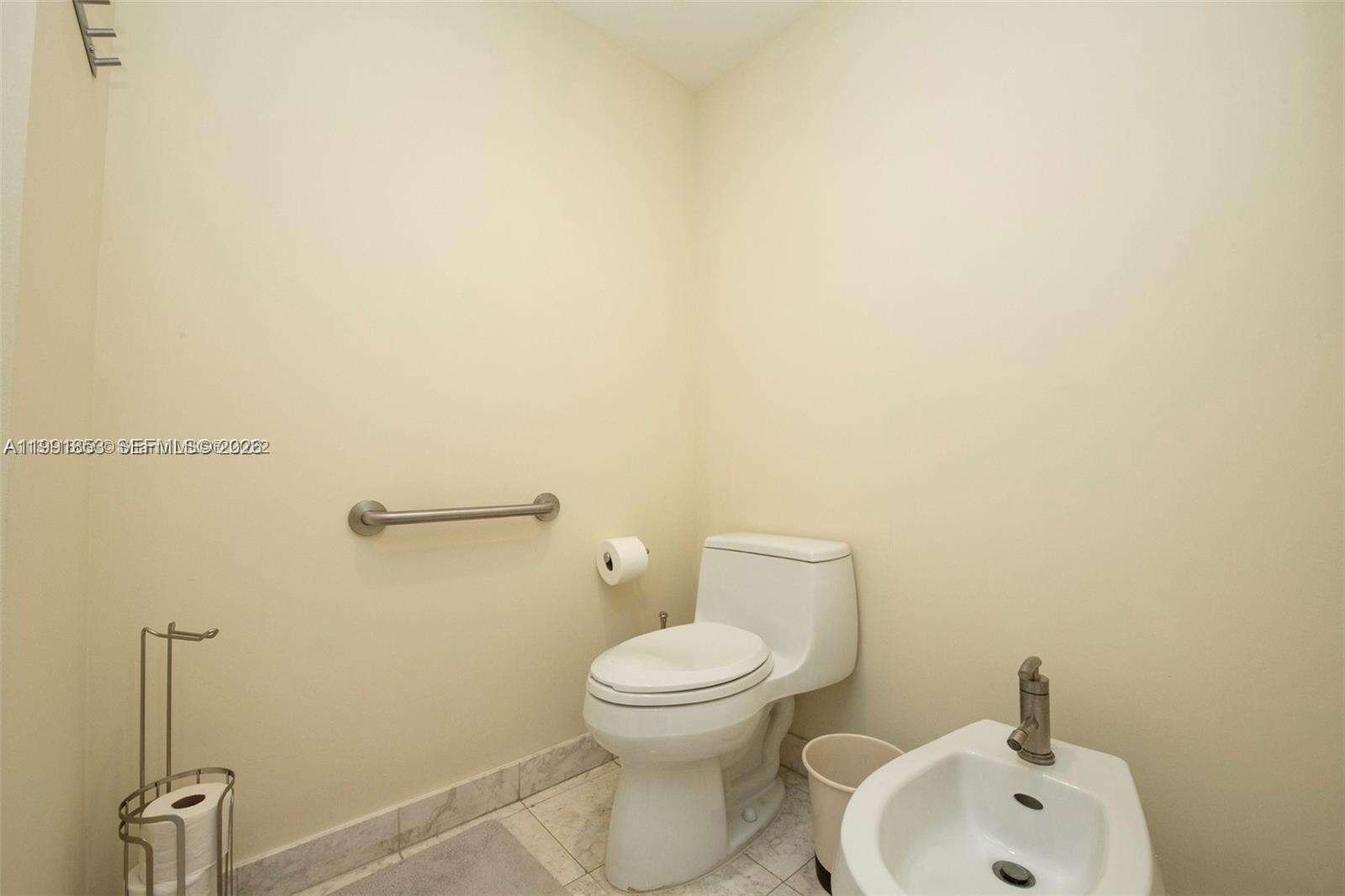 Jade At Brickell Bay at 1331 Brickell Bay Dr, Miami, FL 33131 - For Sale photo 29