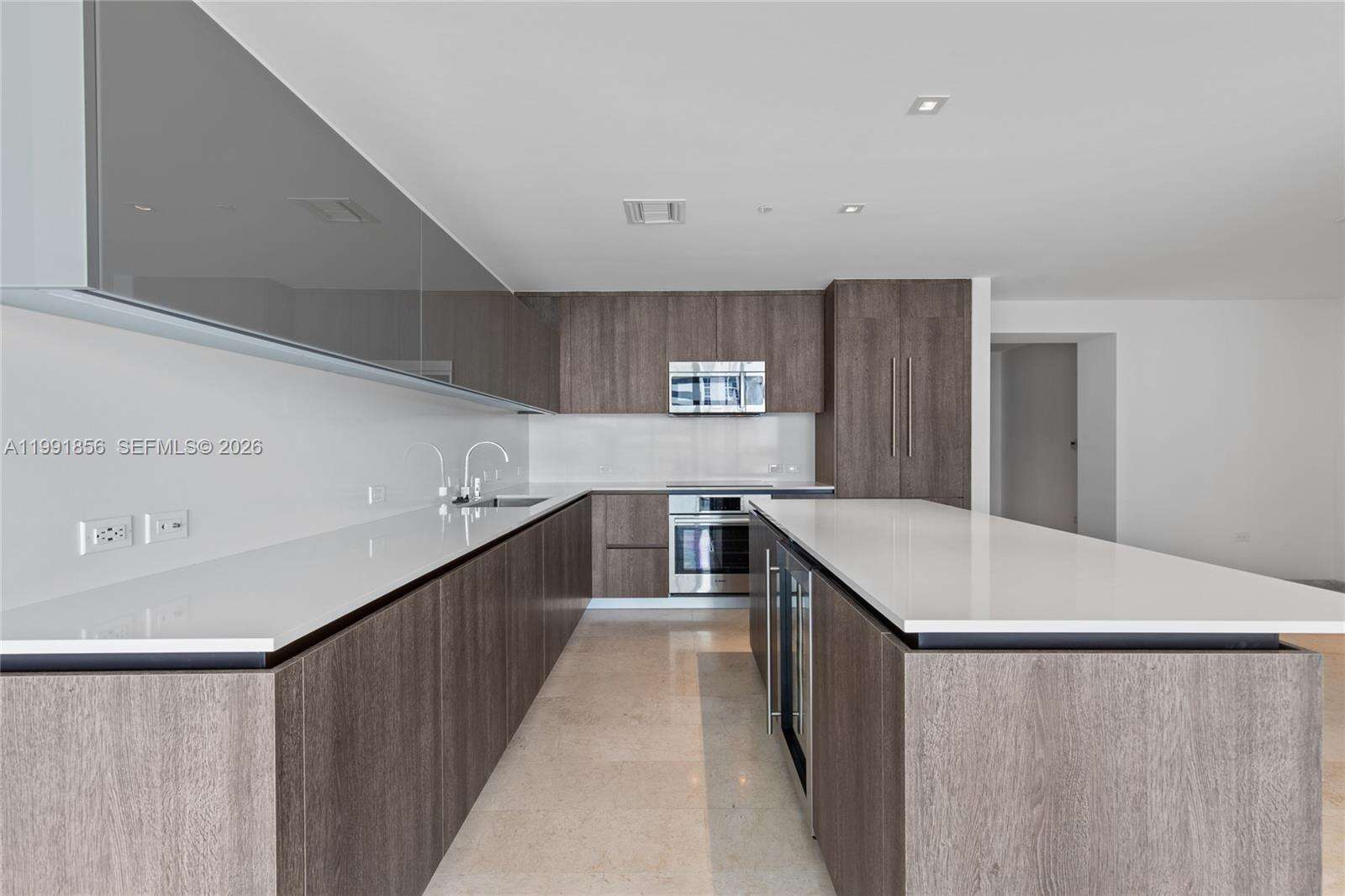 RISE - 88 7 St, Miami, FL 33130 | Picture 4