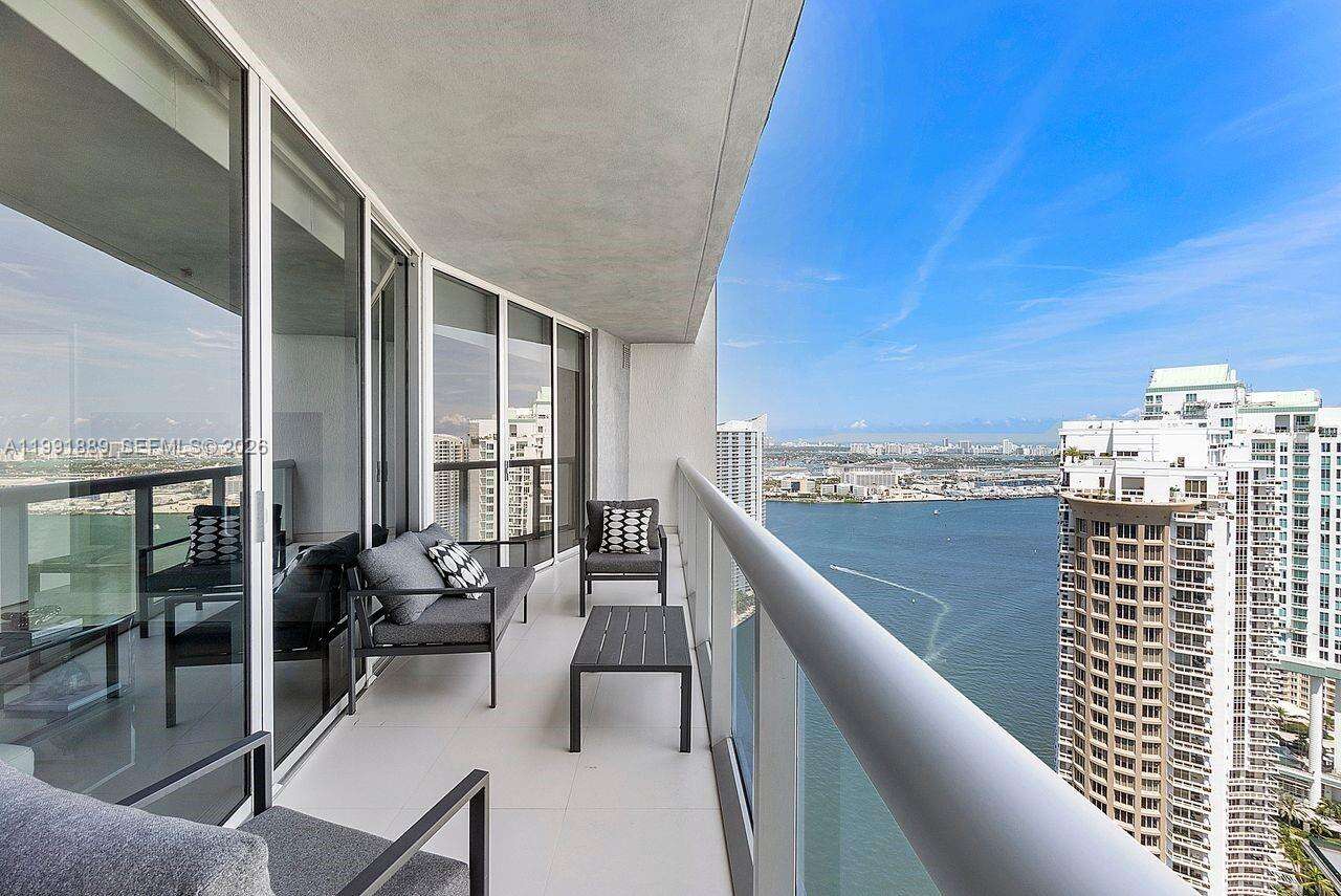 Icon Brickell 1 at 465 Brickell Ave, Miami, FL 33131 - For Sale photo 14