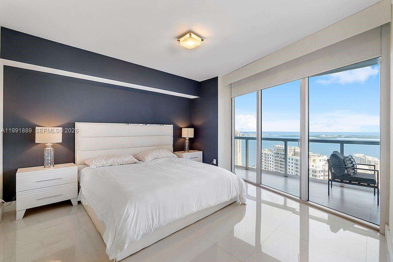 Icon Brickell 1 at 465 Brickell Ave, Miami, FL 33131 - For Sale photo 5
