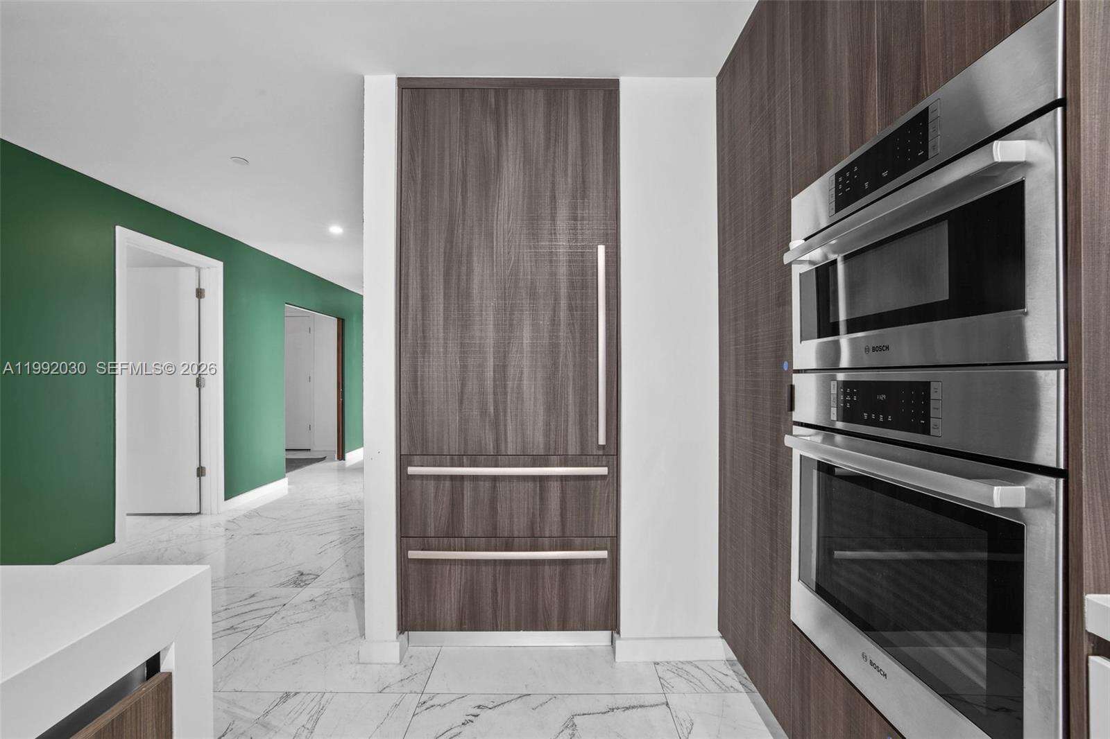 Paramount Miami Worldcenter at 851 1 Ave, Miami, FL 33132 - For Sale photo 2
