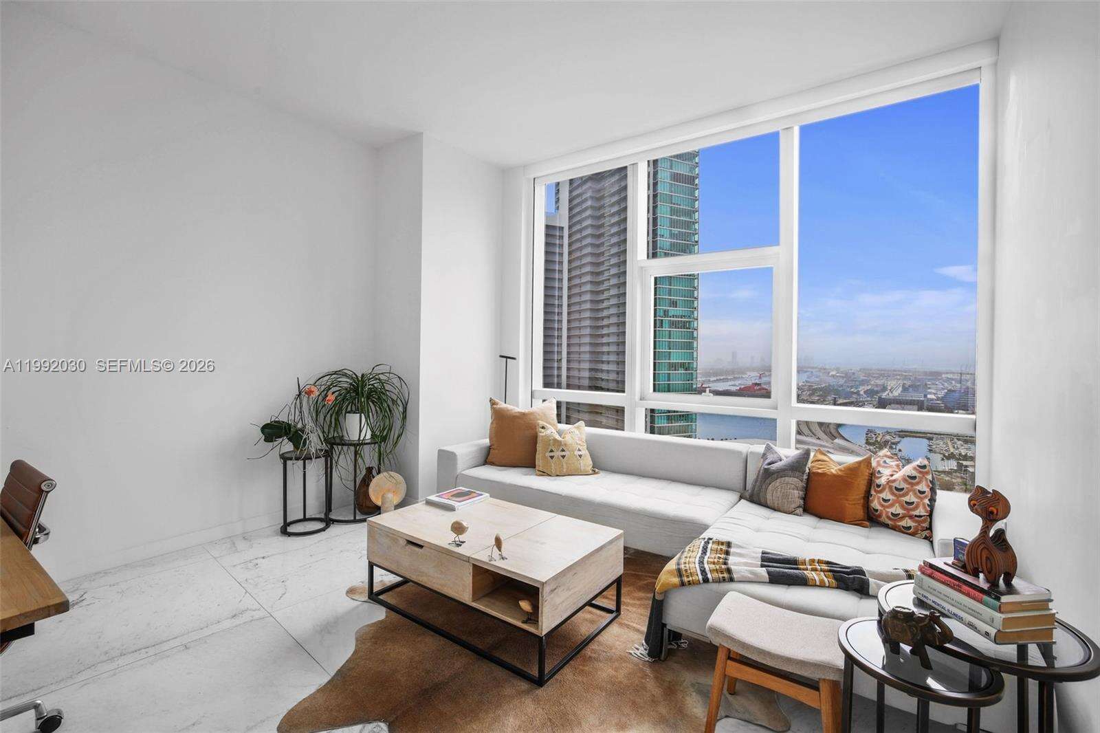 Paramount Miami Worldcenter at 851 1 Ave, Miami, FL 33132 - For Sale photo 19