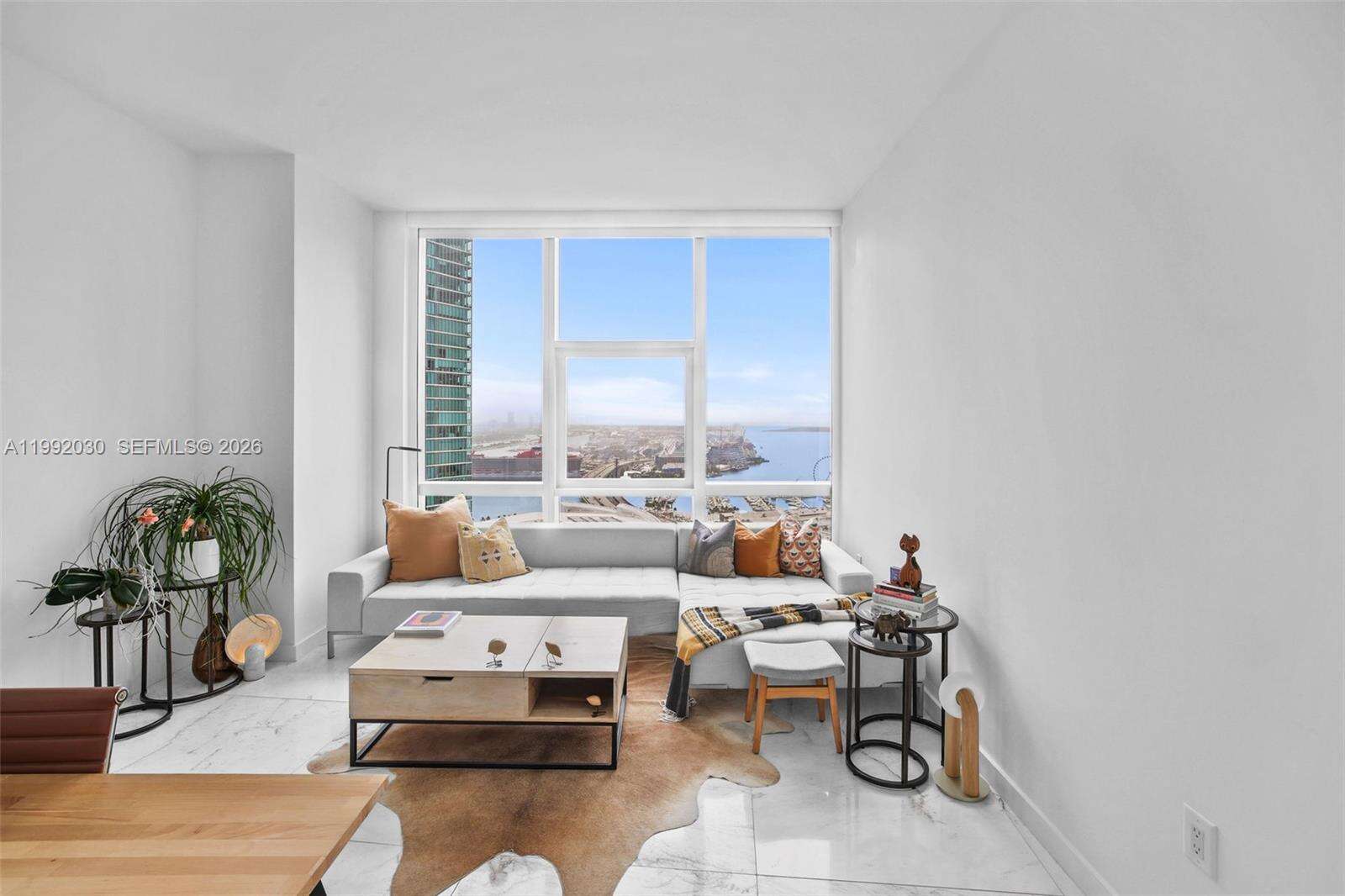 Paramount Miami Worldcenter at 851 1 Ave, Miami, FL 33132 - For Sale photo 20