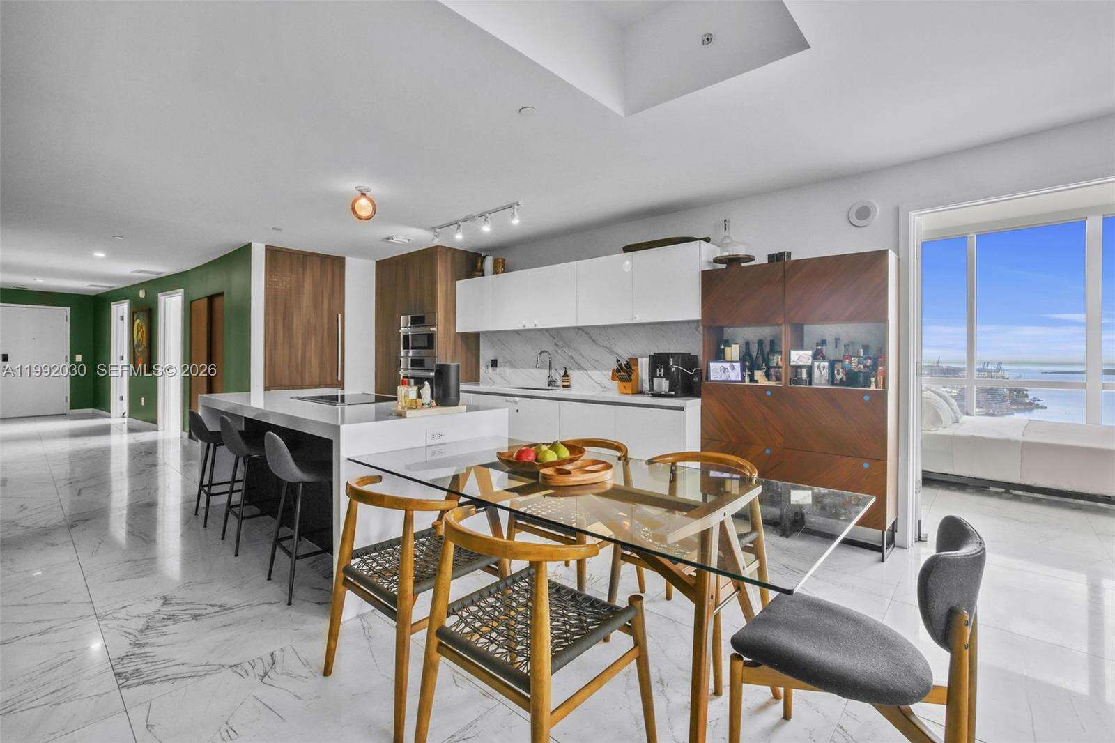 Paramount Miami Worldcenter at 851 1 Ave, Miami, FL 33132 - For Sale photo 25