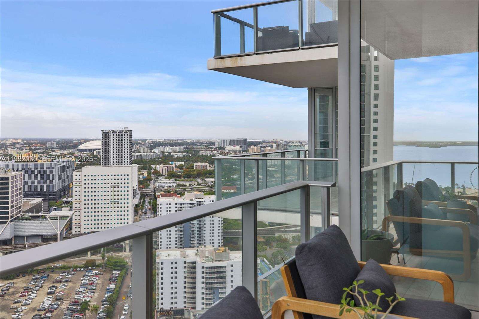 Paramount Miami Worldcenter at 851 1 Ave, Miami, FL 33132 - For Sale photo 30