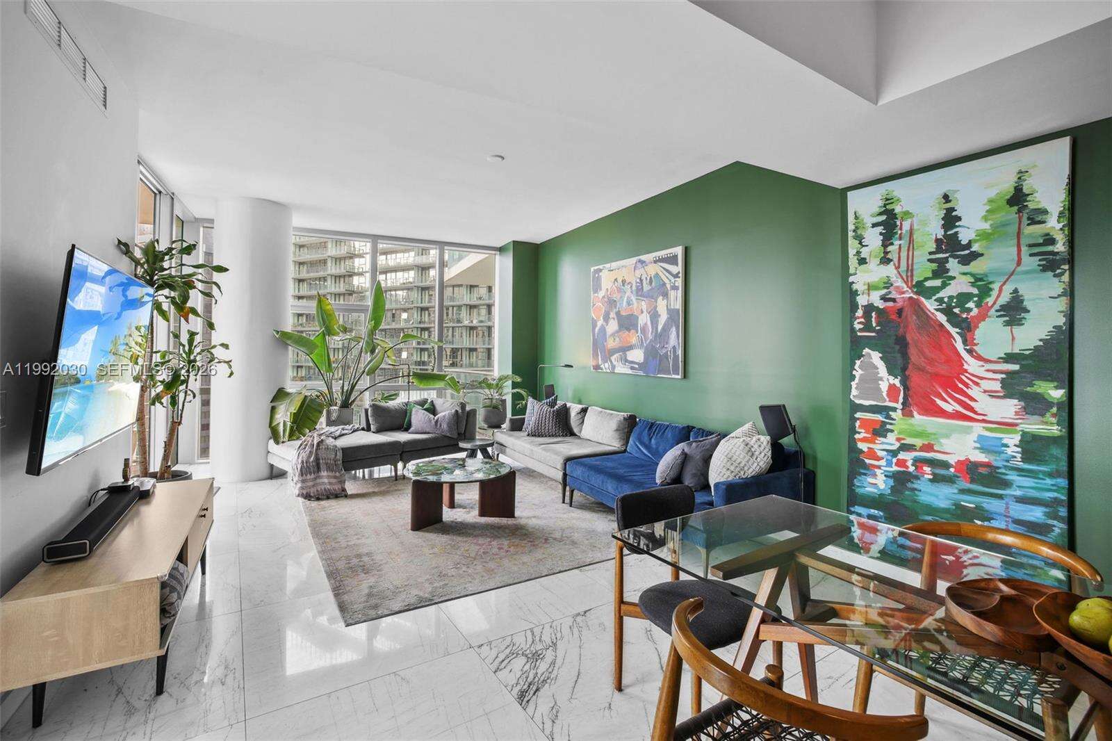 Paramount Miami Worldcenter at 851 1 Ave, Miami, FL 33132 - For Sale photo 5