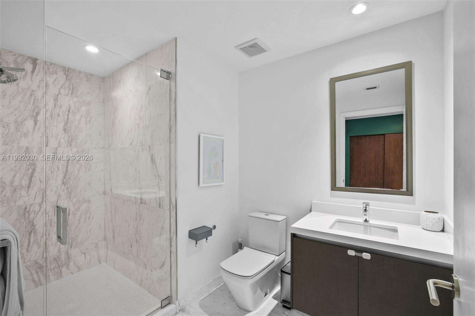 Paramount Miami Worldcenter at 851 1 Ave, Miami, FL 33132 - For Sale photo 41