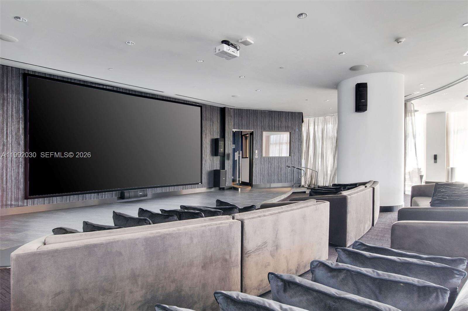 Paramount Miami Worldcenter at 851 1 Ave, Miami, FL 33132 - For Sale photo 51