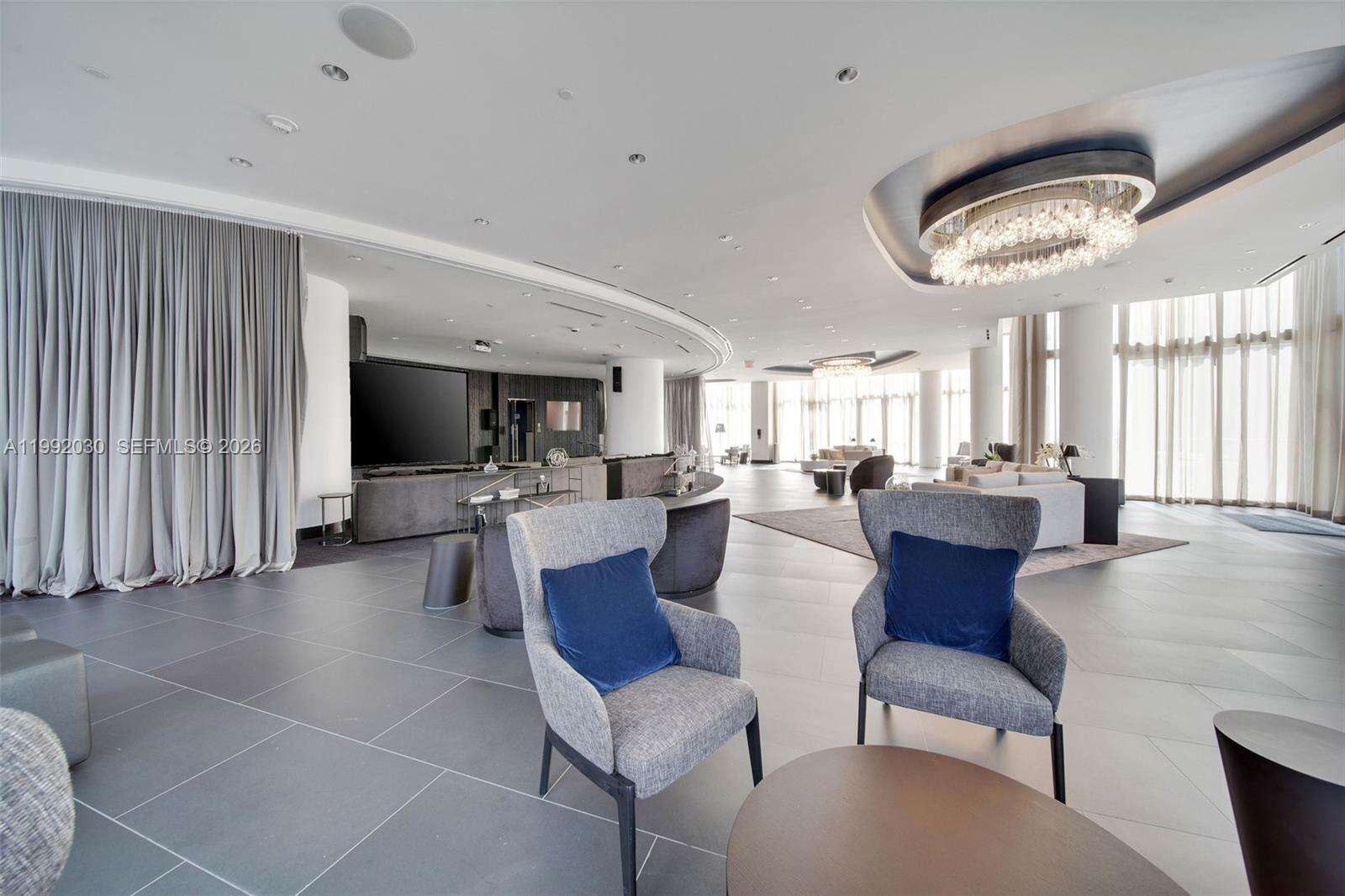 Paramount Miami Worldcenter at 851 1 Ave, Miami, FL 33132 - For Sale photo 52