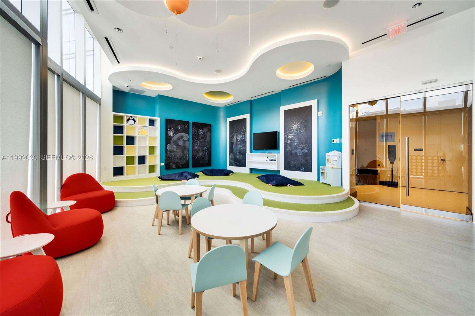 Paramount Miami Worldcenter at 851 1 Ave, Miami, FL 33132 - For Sale photo 53